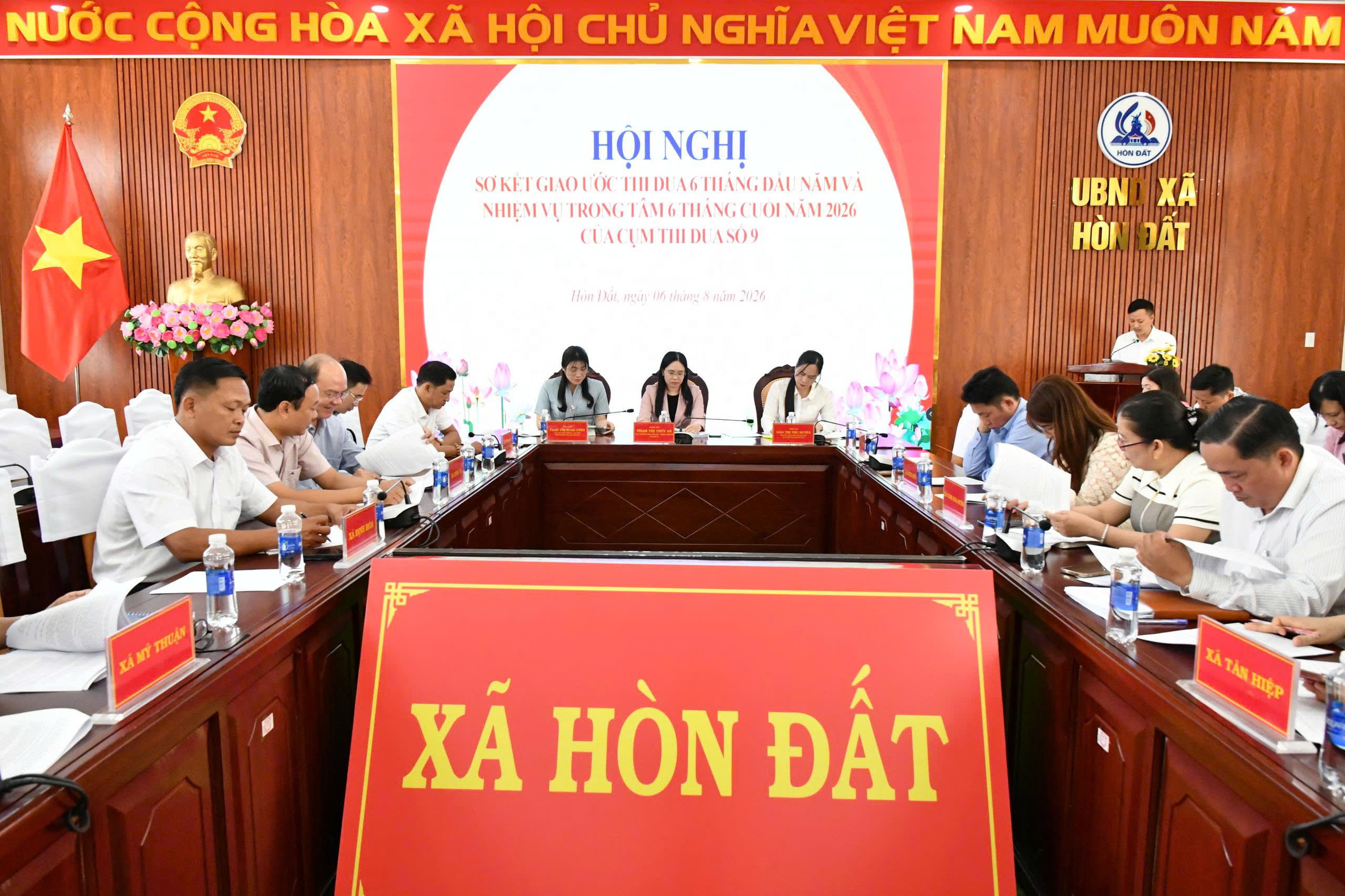 Ảnh 1: Quang cảnh hội nghị