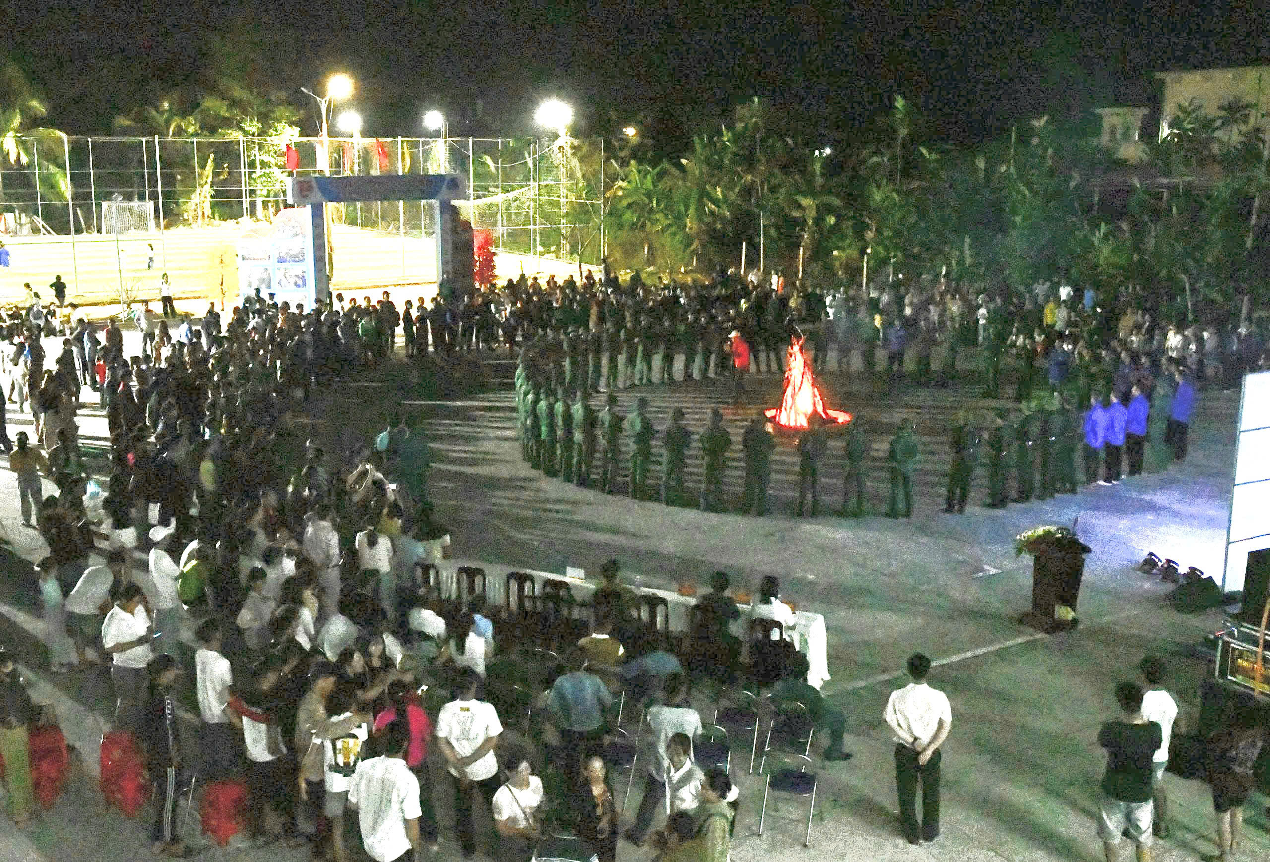 Ảnh 2: Tân binh tham gia sinh hoạt tập thể