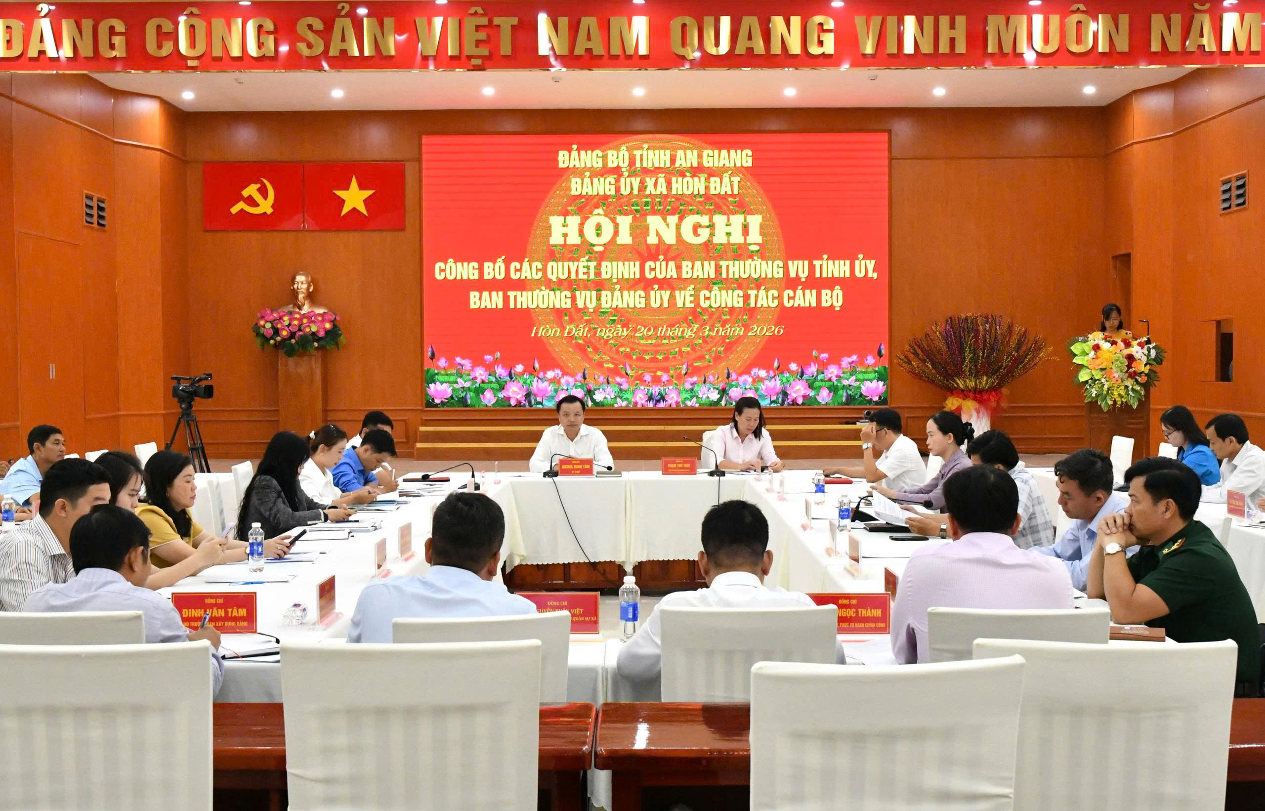 Ảnh 1: Quang cảnh hội nghị