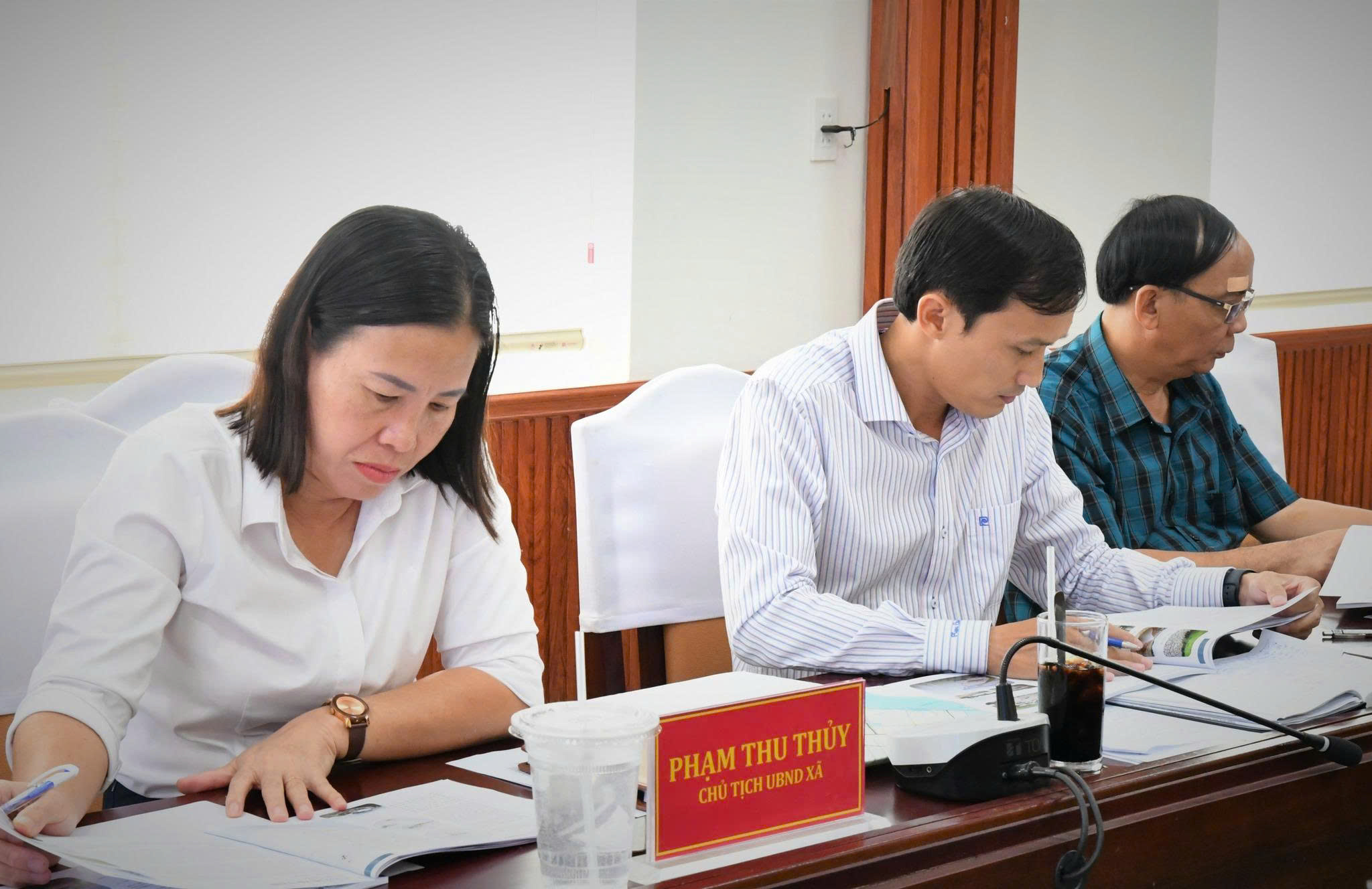 Các đại biểu tham dự hội nghị