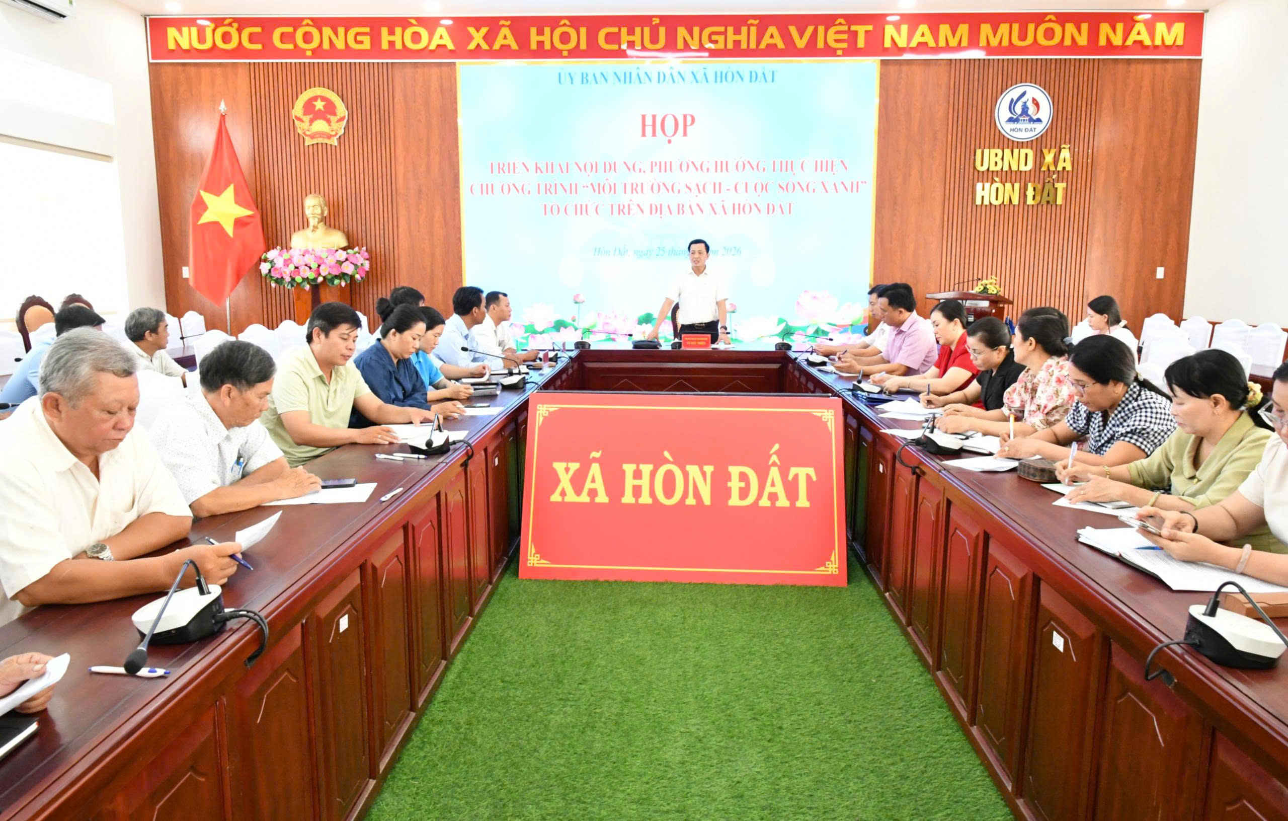 Ảnh 1: Quang cảnh hội nghị