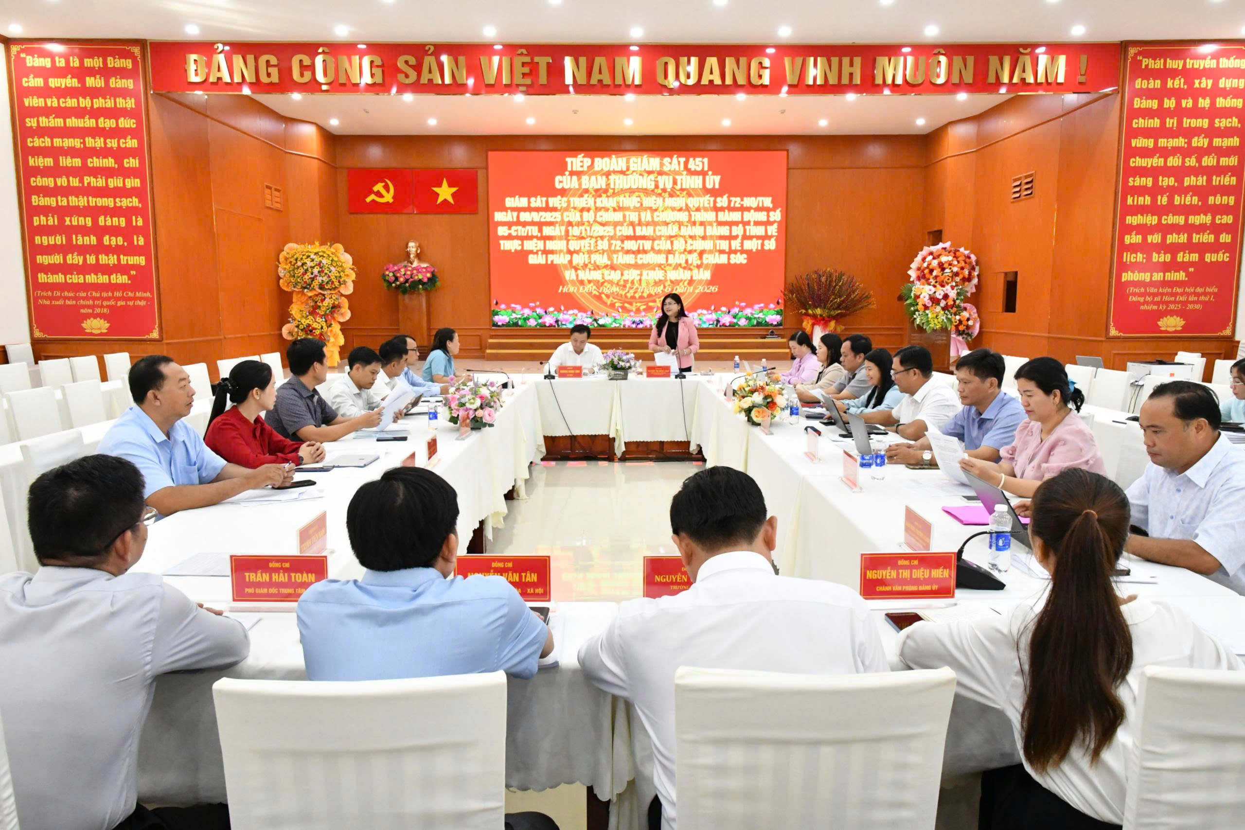 Ảnh 1: Quang cảnh hội nghị