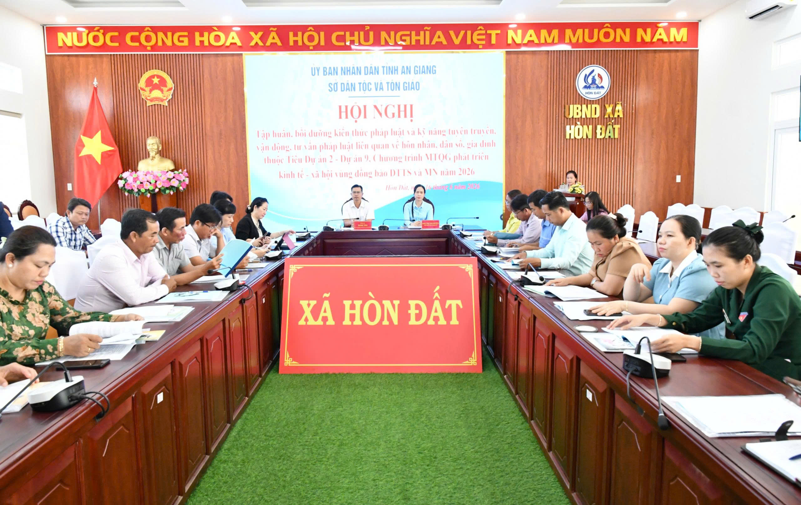 Ảnh 1: Quang cảnh buổi tập huấn 