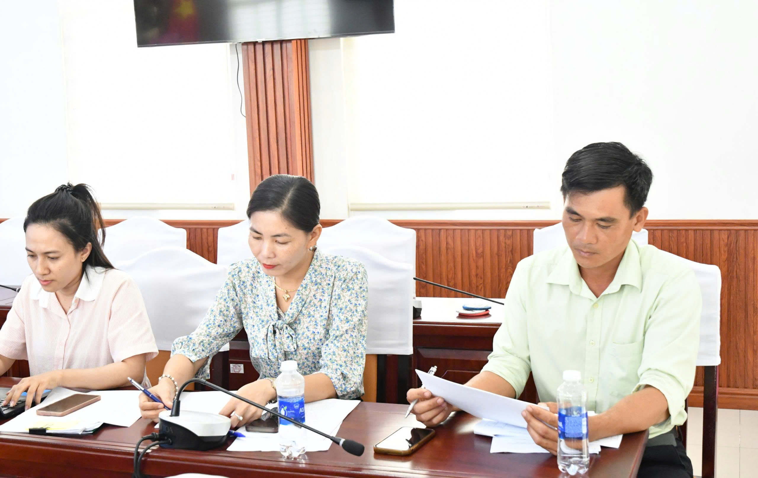 Ảnh 3: Các đại biểu tham dự hội nghị