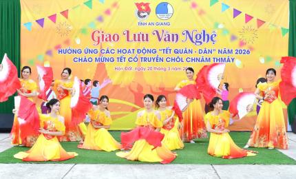 Giao lưu văn nghệ