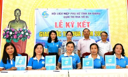 Các thành viên trong Cụm thi đua số 4, Hội LHPN tỉnh An Giang thực hiện  ký kết giao ước thi đua năm 2026